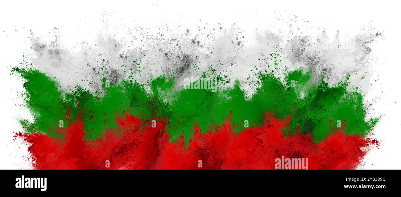 Bunte Flagge bulgariens mit weißer grüner roter Farbe holi Farbe Pulver Explosion isoliert auf weißem Hintergrund. bulgarisches nationales europa Reise und nach Stockfoto