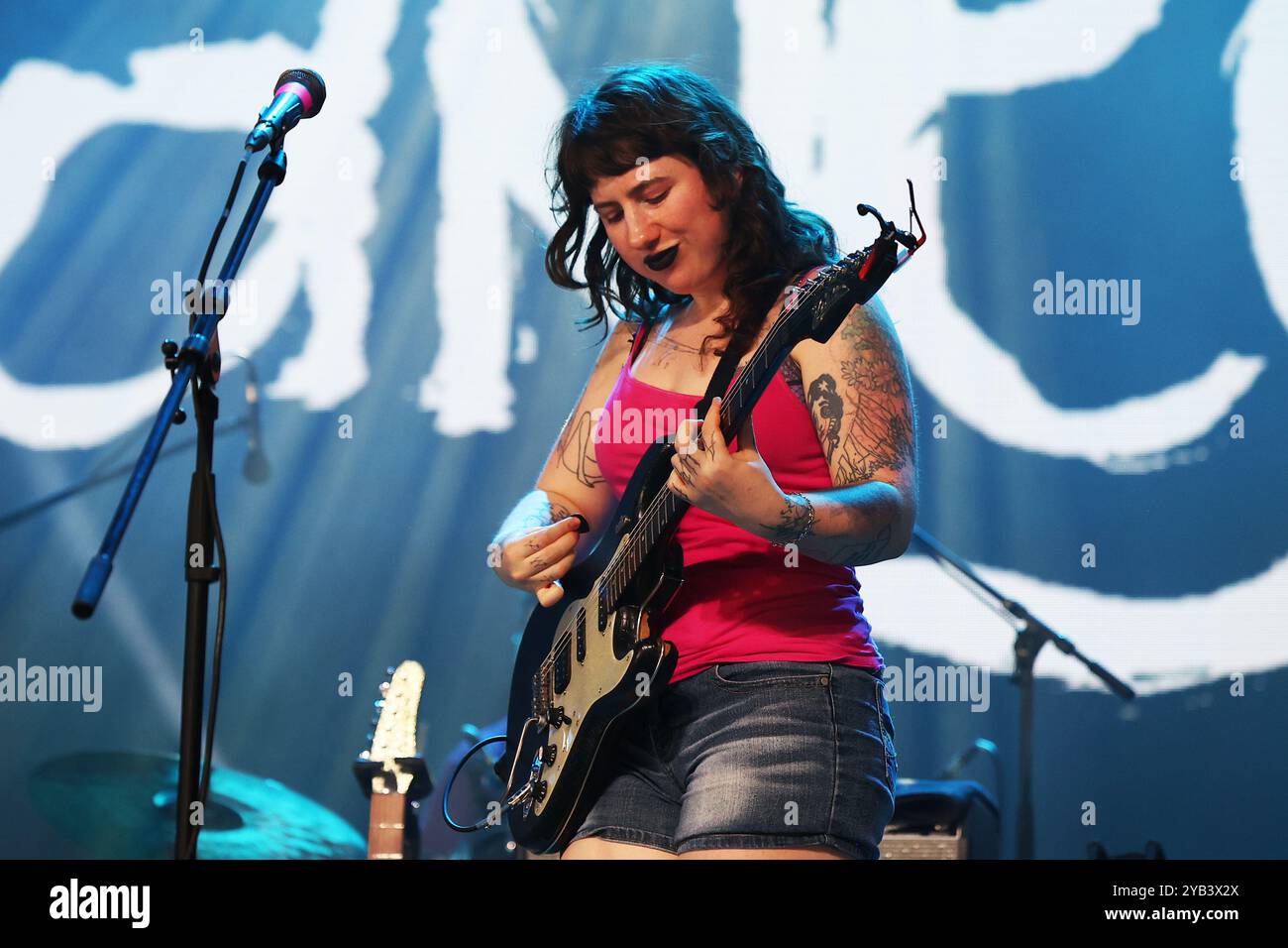 Die amerikanische Alternative Band Wednesday tritt am 12. August 2024 beim Sziget Festival in Budapest auf Stockfoto