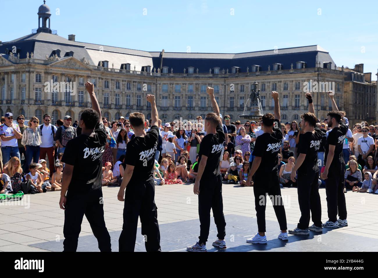 Freizeit- und Entspannungszeit in der Nähe des Flusses Garonne in Bordeaux. Bordeaux, Gironde, Nouvelle Aquitaine, Frankreich, Europa. Foto: Hugo Martin/Al Stockfoto