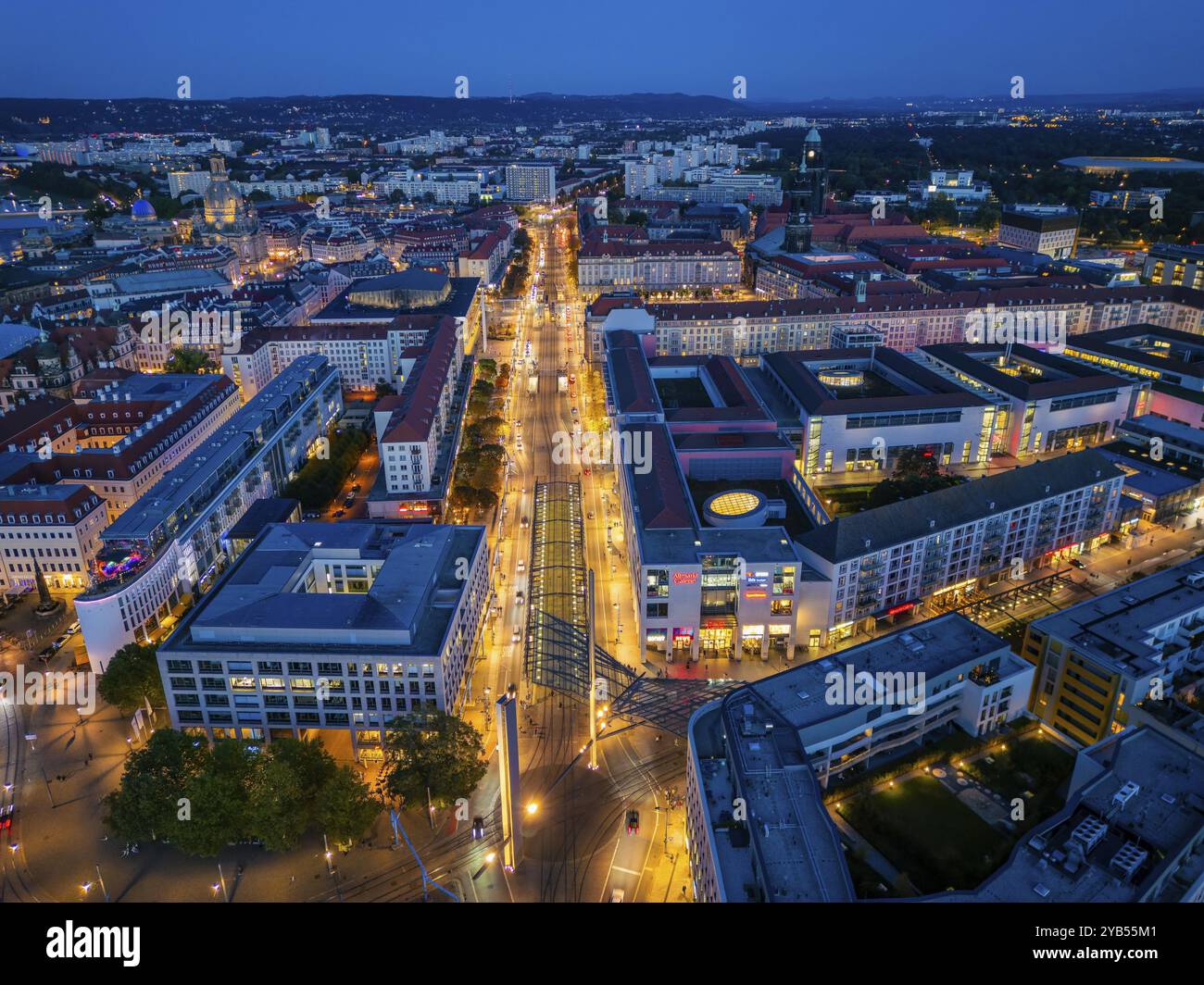 Postplatz mit Wilsdruffer Straße, Dresden Nachtsicht aus der Luft, Dresden, Sachsen, Deutschland, Europa Stockfoto