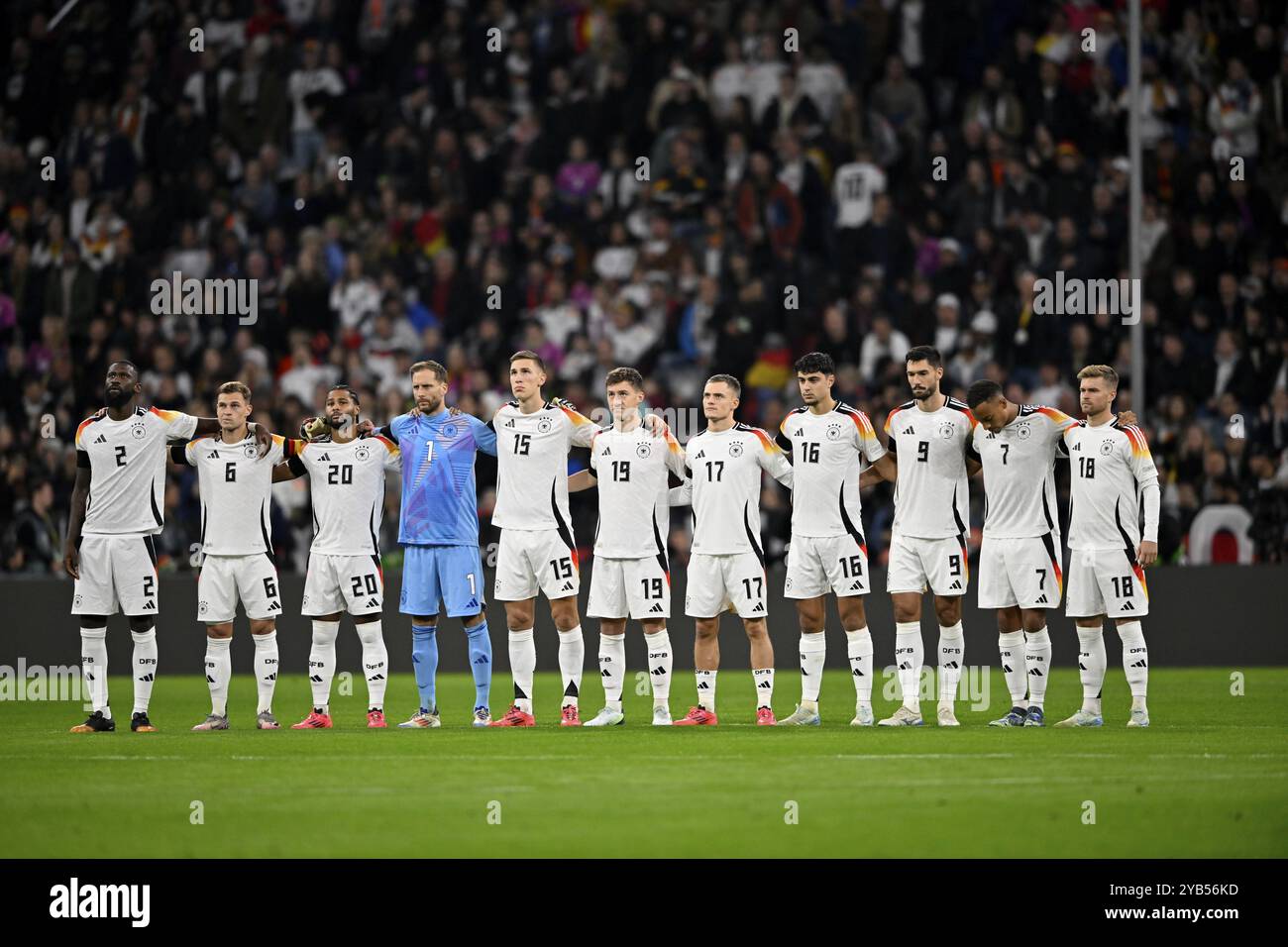 Deutsche Nationalmannschaft, Erinnerung, Trauer, Schweigeminute zum Gedenken an Johan Neeskens NED und Dieter Burdenski GER, UEFA Nations League internati Stockfoto
