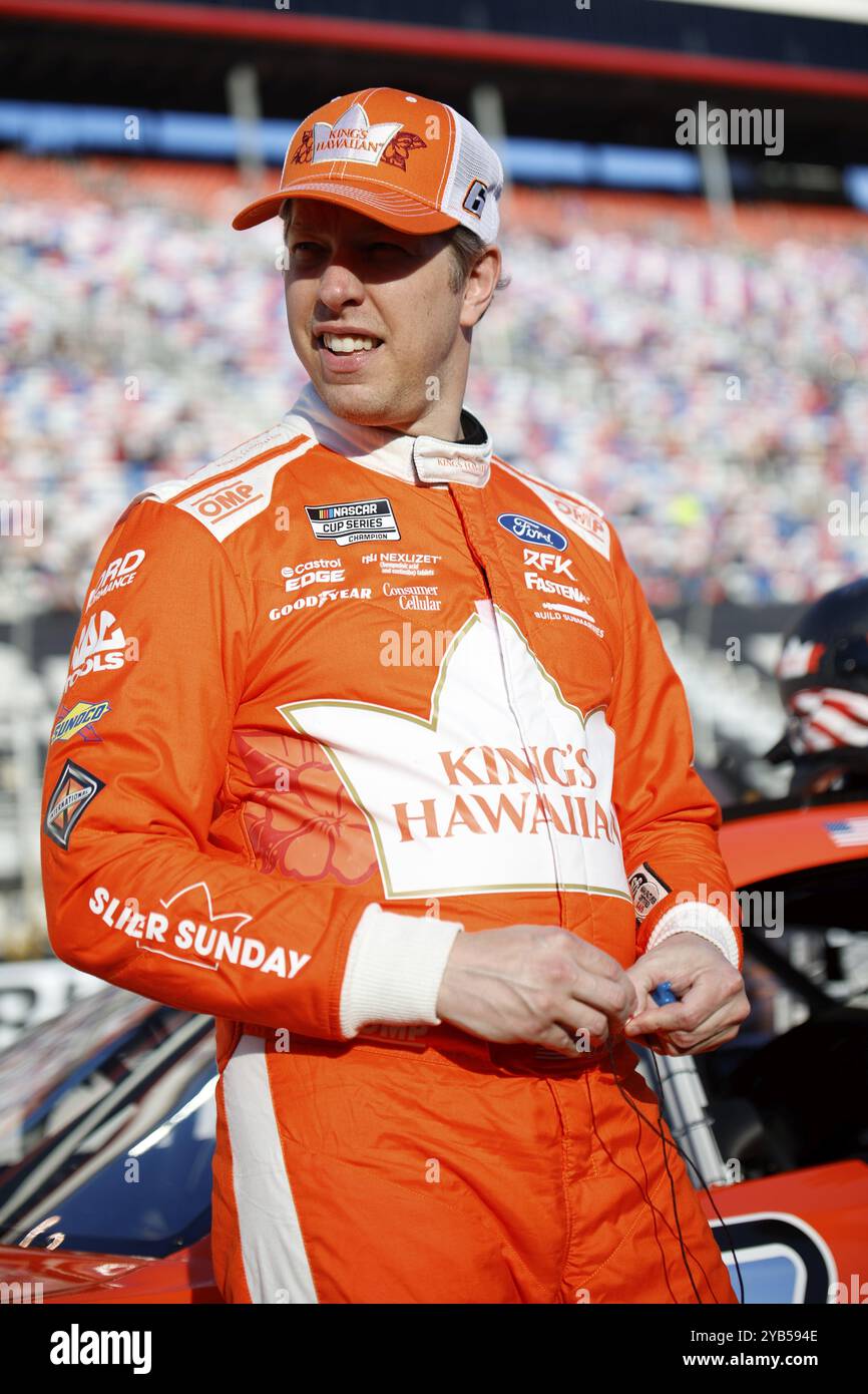 Brad Keselowski macht sich bereit für das Training für die Food City 500 in Bristol, TN, USA, Nordamerika Stockfoto