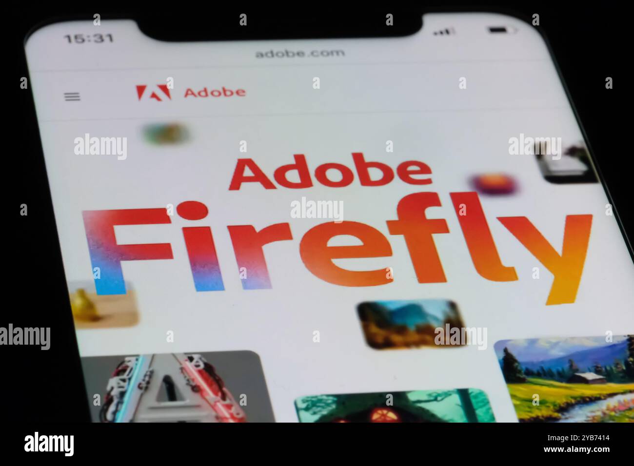 Logo der Marke Adobe Firefly auf dem Bildschirm. KI-Kunstgenerator Stockfoto