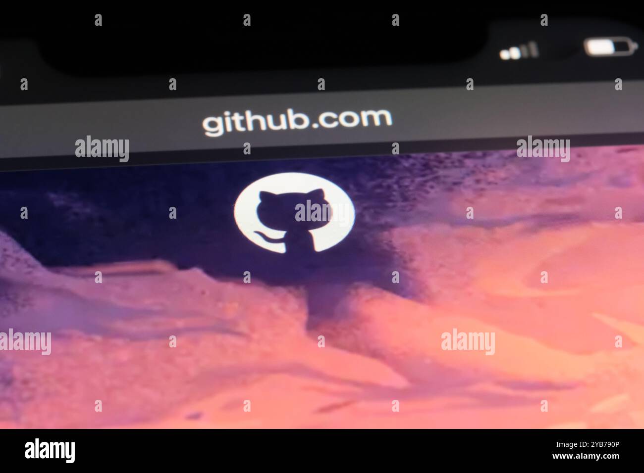 Schließen Sie das GitHub Firmenlogo auf der offiziellen Website Stockfoto