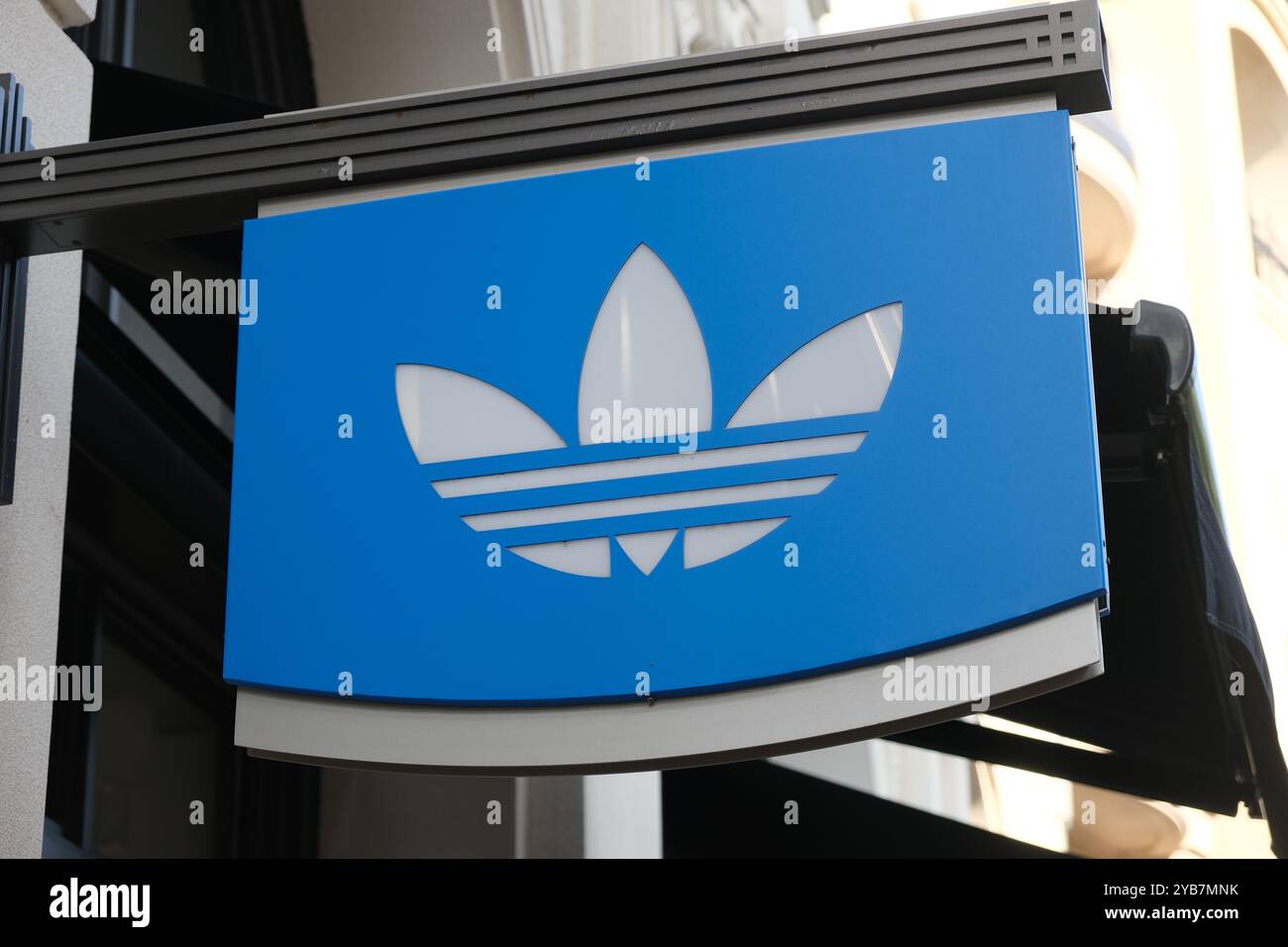 Adidas store china Fotos und Bildmaterial in hoher Auflosung Alamy