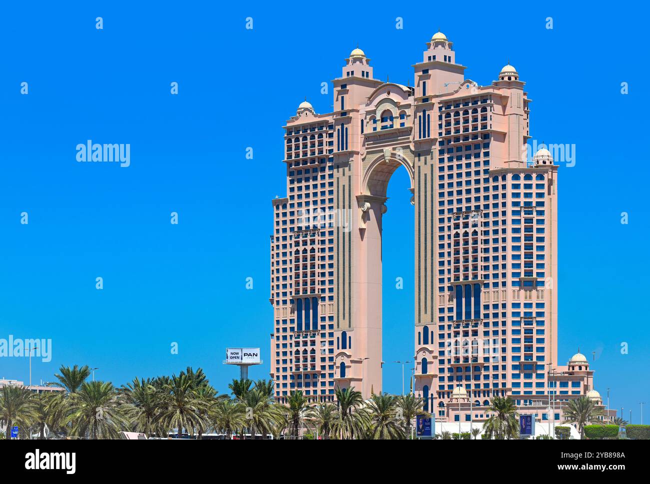 ABU DHABI - 20. SEPTEMBER: Außenansicht des Rixos Marina Hotels am 20. September. 2024 in den VAE Stockfoto