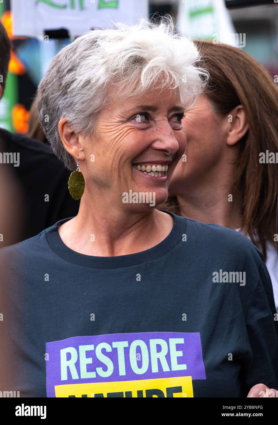 London, Großbritannien. Juni 2024. Schauspielerin Dame Emma Thompson nahm an der Demonstration von Restore Nature Now in London Teil und forderte dringende politische Maßnahmen in Bezug auf Natur- und Klimakrisen. Stockfoto