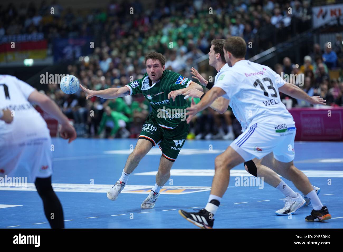 Wetzlar, Deutschland. Oktober 2024. Wetzlar, 17. Oktober 2024: Während des Liqui Moly Handball-Bundesliga-Spiels zwischen HSG Wetzlar und HSV Handball in der Buderus-Arena in Wetzlar. (Julia Kneissl/SPP) Credit: SPP Sport Press Photo. /Alamy Live News Stockfoto