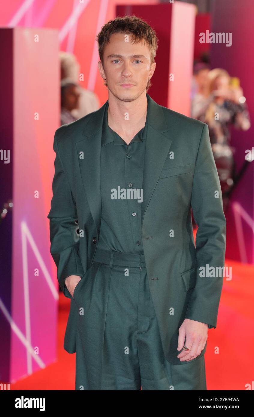 Drew Starkey nimmt an der Gala des BFI London Film Festival von Queer in der Royal Festival Hall im Southbank Centre in London Teil. Bilddatum: Donnerstag, 17. Oktober 2024. Stockfoto