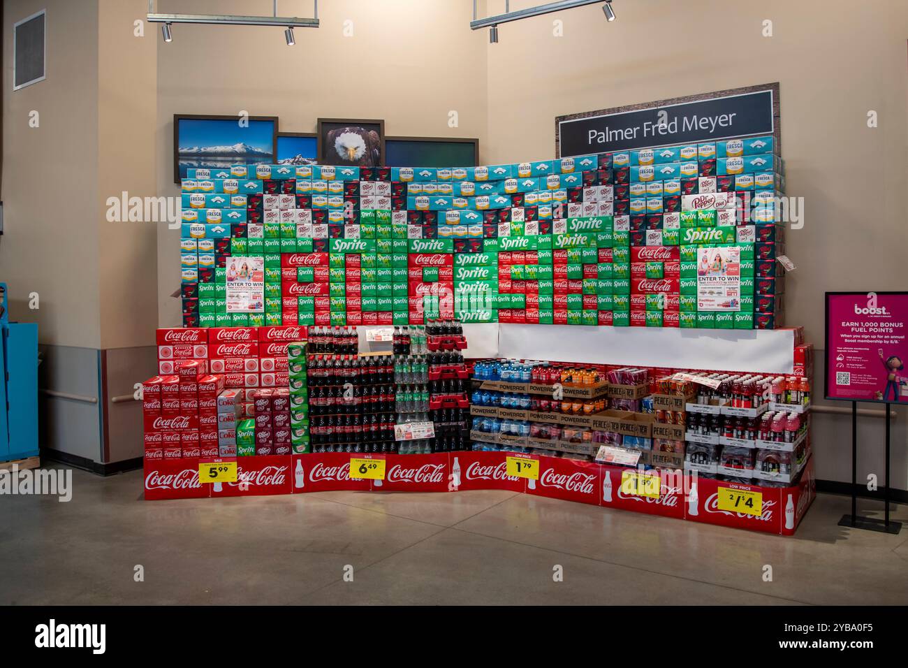 Palmer, Alaska. Coca-Cola-Ausstellung in einem Fred Meyer Lebensmittelgeschäft. Stockfoto