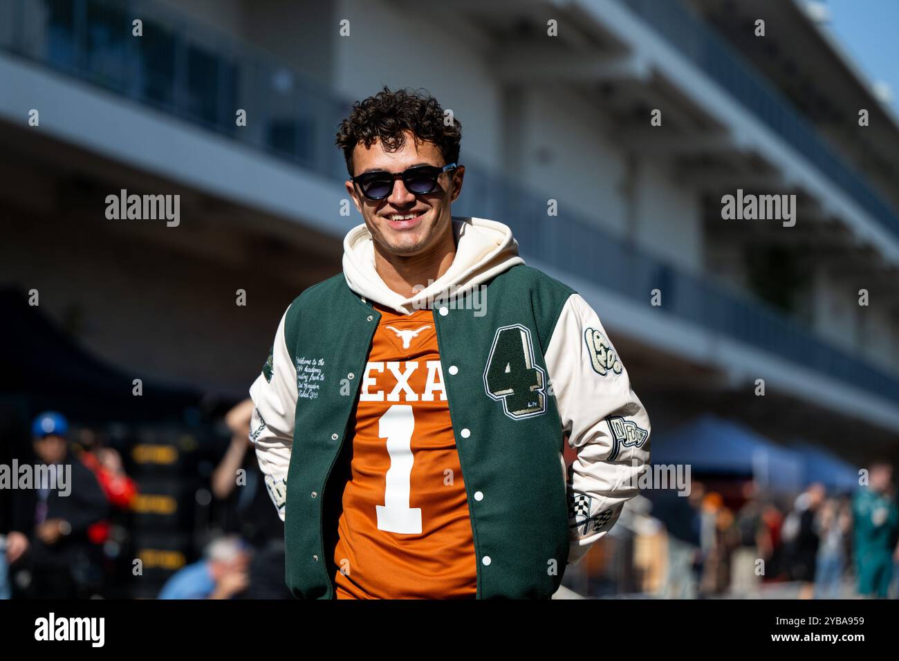 Lando Norris (McLaren Formula 1 Team, Großbritannien, #04) im Texas University Outfit, USA, Formel 1 Weltmeisterschaft, Grand Prix der Vereinigten Staaten von Amerika, Circuit of the Americas Austin, Media Day, 17.10.2024 Foto: Eibner-Pressefoto/Michael Memmler Stockfoto