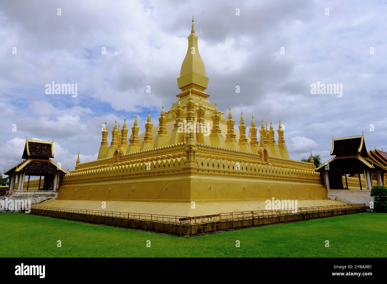 PHA That Luang, „große Stupa“, ist eine goldene große buddhistische Stupa im Zentrum von Vientiane und das Symbol des Buddhismus von Laos. Vientiane, Laos Stockfoto