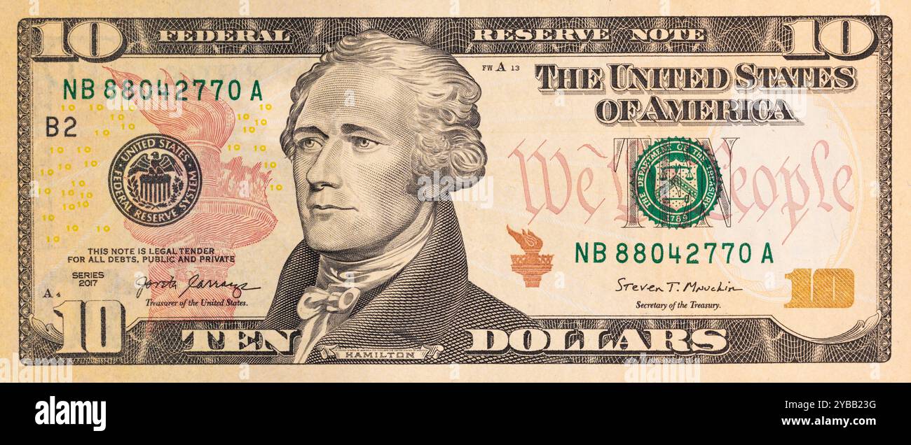 Nahaufnahme eines 10 Dollar Bill mit Alexander Hamilton: Pakistan - 16. August 2024. Stockfoto