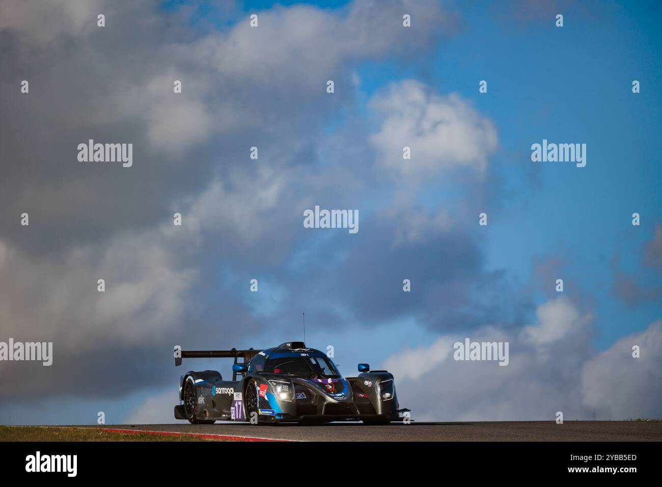 17 CRISTOVAO Miguel (PRT), ESPIRITO SANTO Manuel (PRT), Cool Racing, Ligier JS P320 - Nissan, Action während der 4 Stunden von Portimao 2024, 6. Runde der europäischen Le Mans Serie 2024 auf der Algarve International Circuit vom 16. Bis 19. Oktober 2024 in Portimao, Portugal - Foto Germain Hazard/DPPI Credit: DPPI Media/Alamy Live News Stockfoto