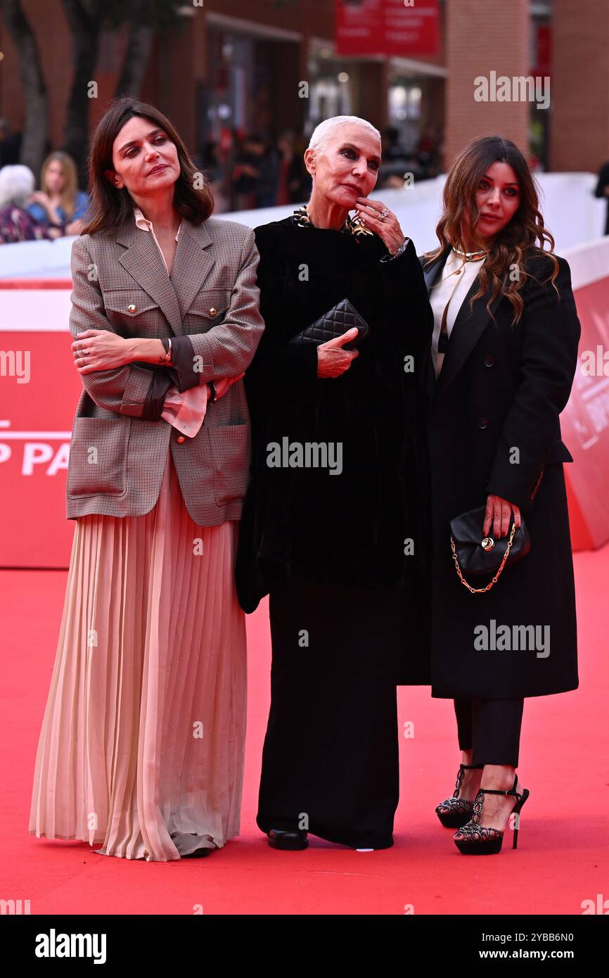 ELISA Fuksas, Doriana Mandrelli und Lavinia Fuksas besuchen den roten Teppich „Marko Polo“ während des 19. Rom Film Festivals im Auditorium Parco Della Mus Stockfoto