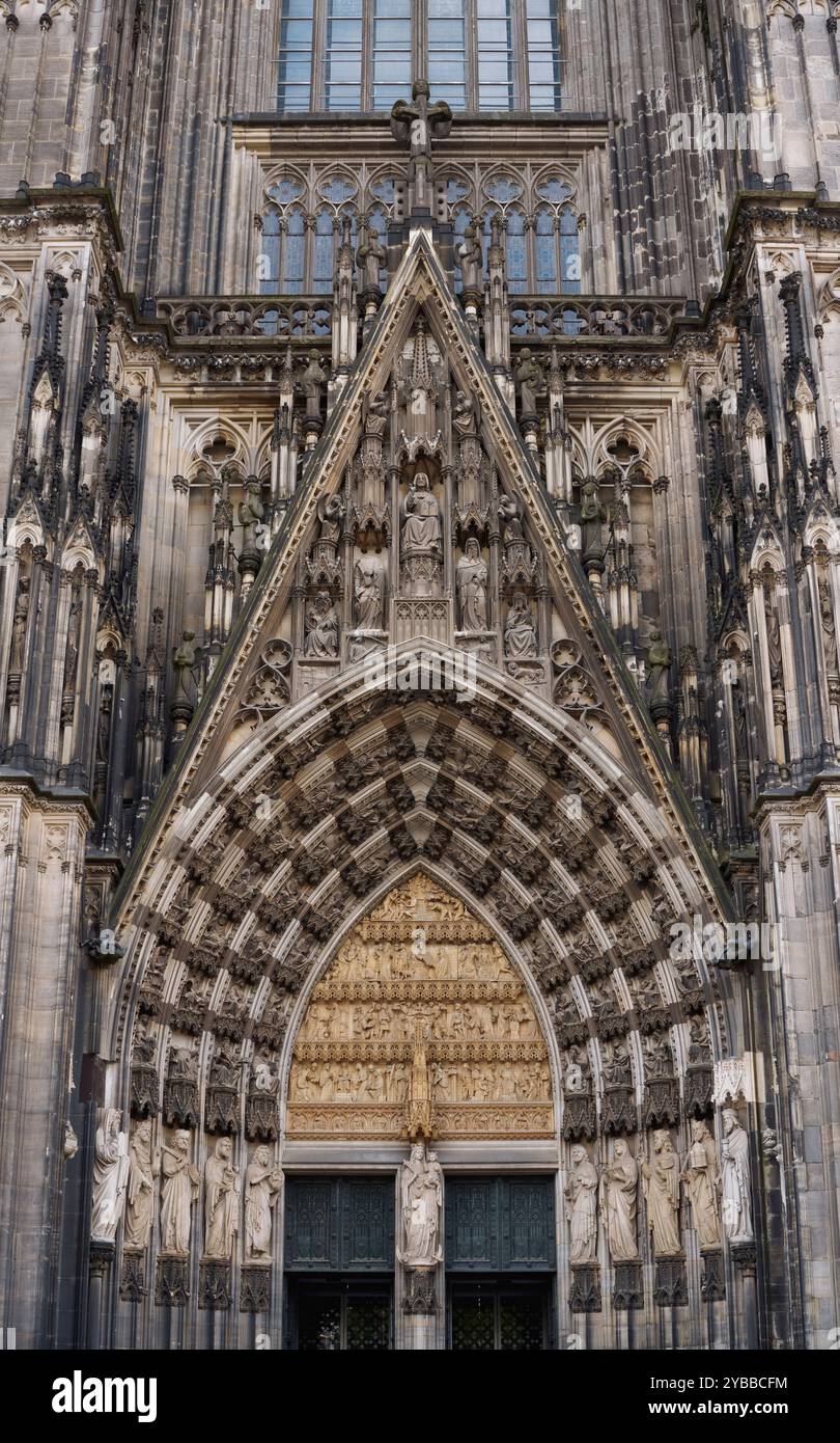 Kölner Domfassade, Köln, Deutschland Stockfoto