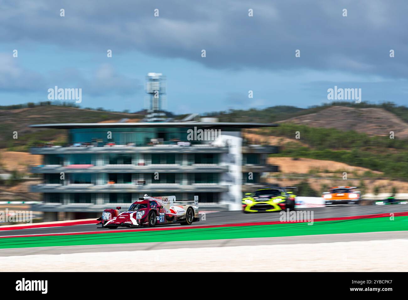 Portimao, Portugal, 18. Oktober 2024, #24 Nielsen Racing (GBR) - Oreca 07/Gibson (LMP2 Pro/am) - John Falb (USA) Colin Noble (GBR) Nicholas Yelloly (GBR) während der 4 Stunden von Portimao, sechste und letzte Runde der europäischen Le Mans Serie 2024 im Autodromo Internacional do Algarve, Portimao (Portugal), 16.-19. Oktober 2024 - Foto von Kristamy Vermeulen Stockfoto