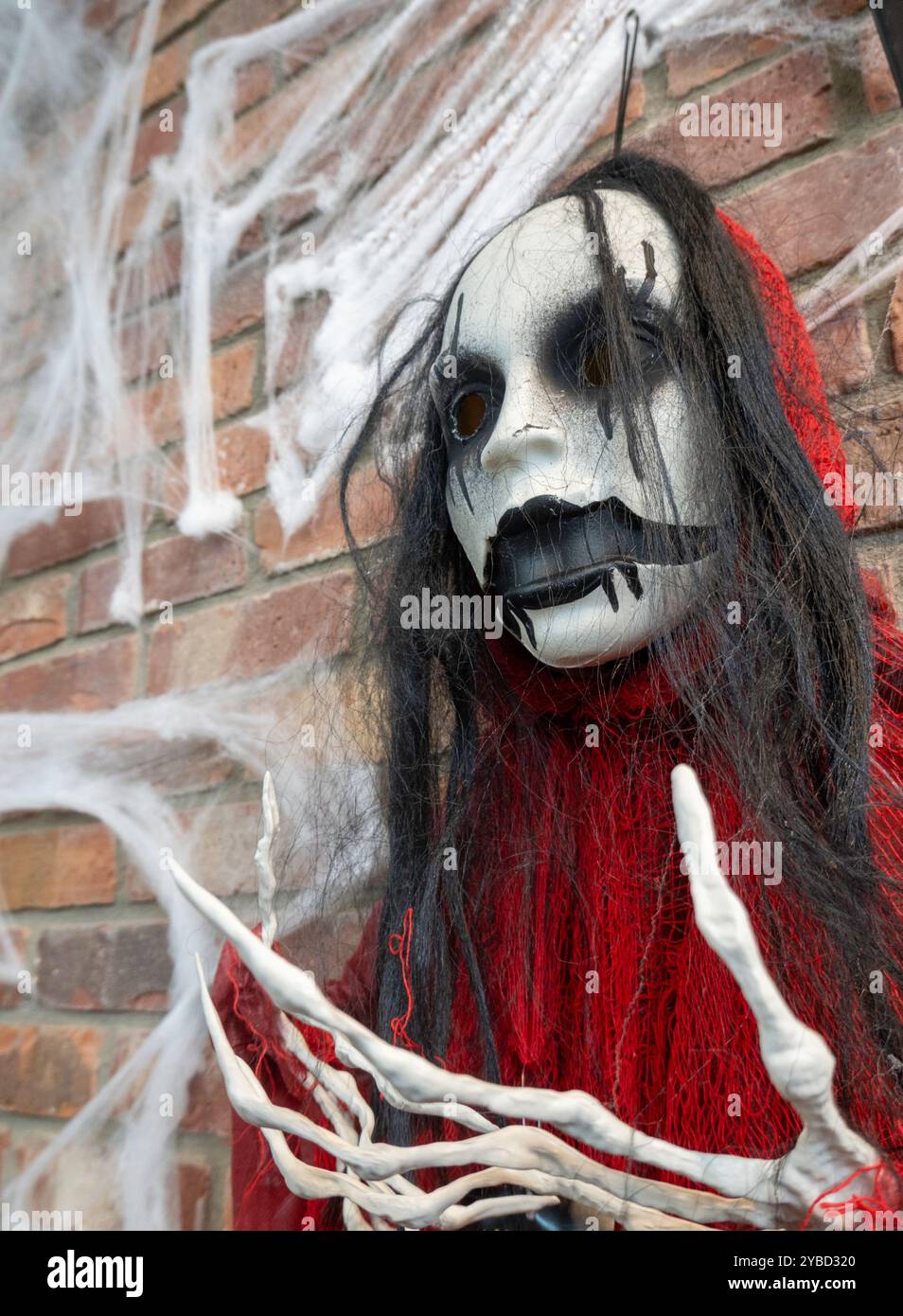 Ein Pop-up Spirit Halloween Store bietet Masken und Kostüme für die Feiertage, New York City, USA 2024 Stockfoto