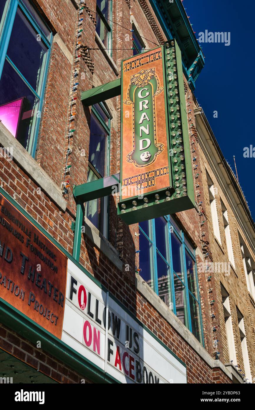 Großes Theater in der Innenstadt von Steubenville, Ohio. USA 2024 Stockfoto