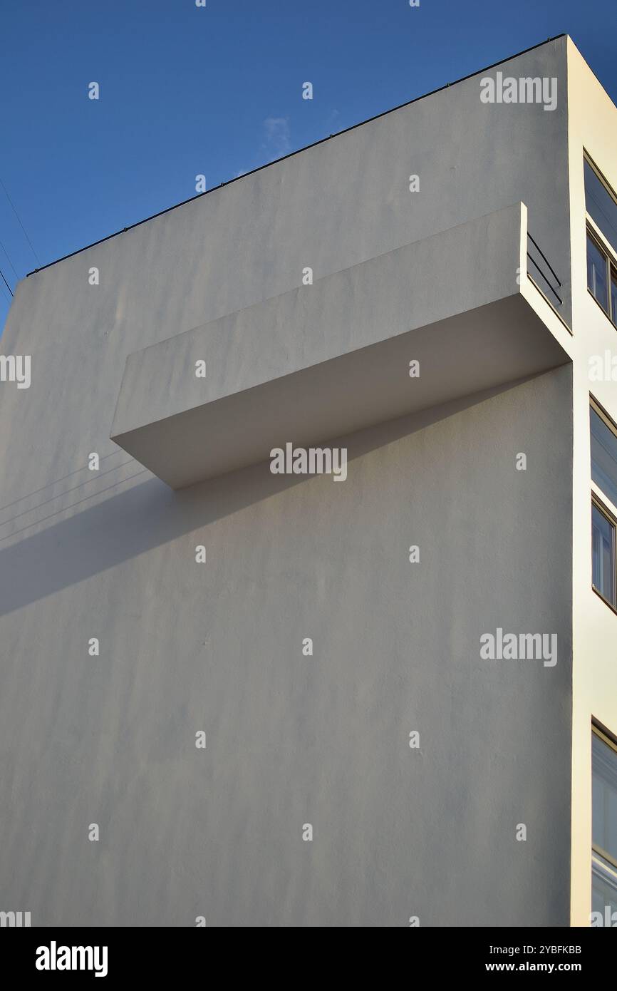 Das Narkomfin House ist eines der ikonischen architektonischen Denkmäler der sowjetischen Avantgarde und des Konstruktivismus. Stockfoto