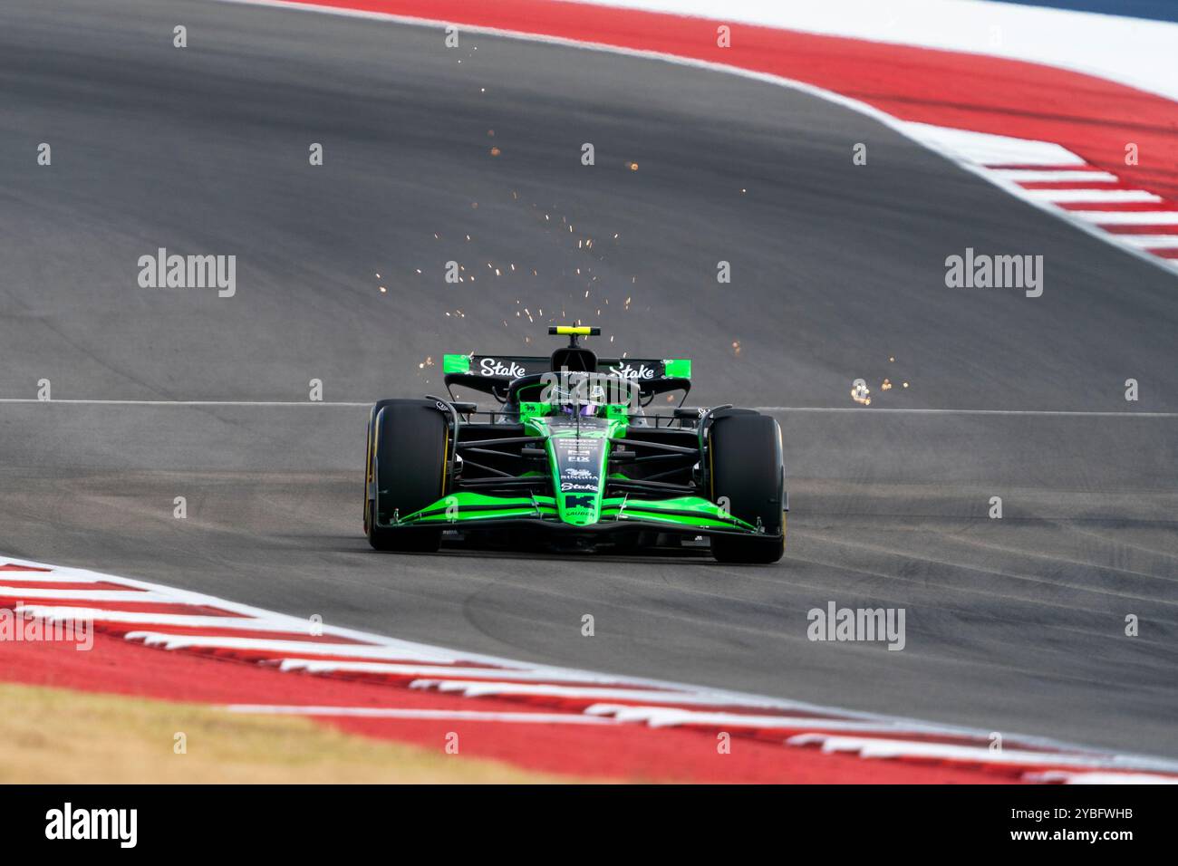 Austin, Usa. Oktober 2024. Der chinesische Formel-1-Pilot Guanyu Zhou vom Stake F1 Team nimmt am Freitag, den 18. Oktober 2024, auf dem Circuit of the Americas in Austin, Texas, am Sprint-Qualifying für den Formel-1-Grand-Prix der Vereinigten Staaten Teil. Foto: Greg Nash/UPI Credit: UPI/Alamy Live News Stockfoto