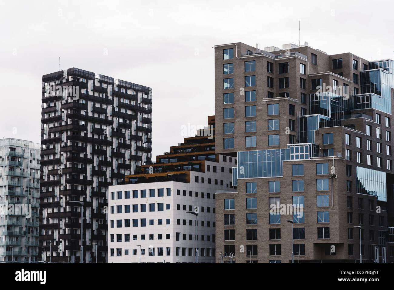 Oslo, Norwegen, 11. August 2019: Stadtbild mit modernen, luxuriösen Wohn- und Bürogebäuden im Barcode Project Area im Zentrum von Oslo, Europa Stockfoto