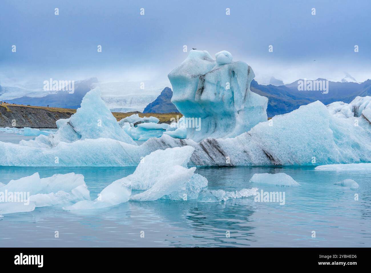 Eisberg treiben in Jökulsárlón Gletscher-Bucht Stockfoto