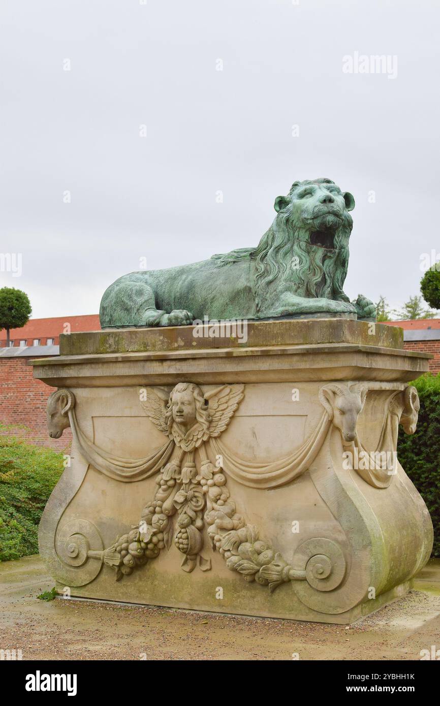 Kopenhagen, Dänemark. Oktober 2024. Wunderschönes Löwendenkmal in Rosenborg Slot, Kopenhagen. Stockfoto