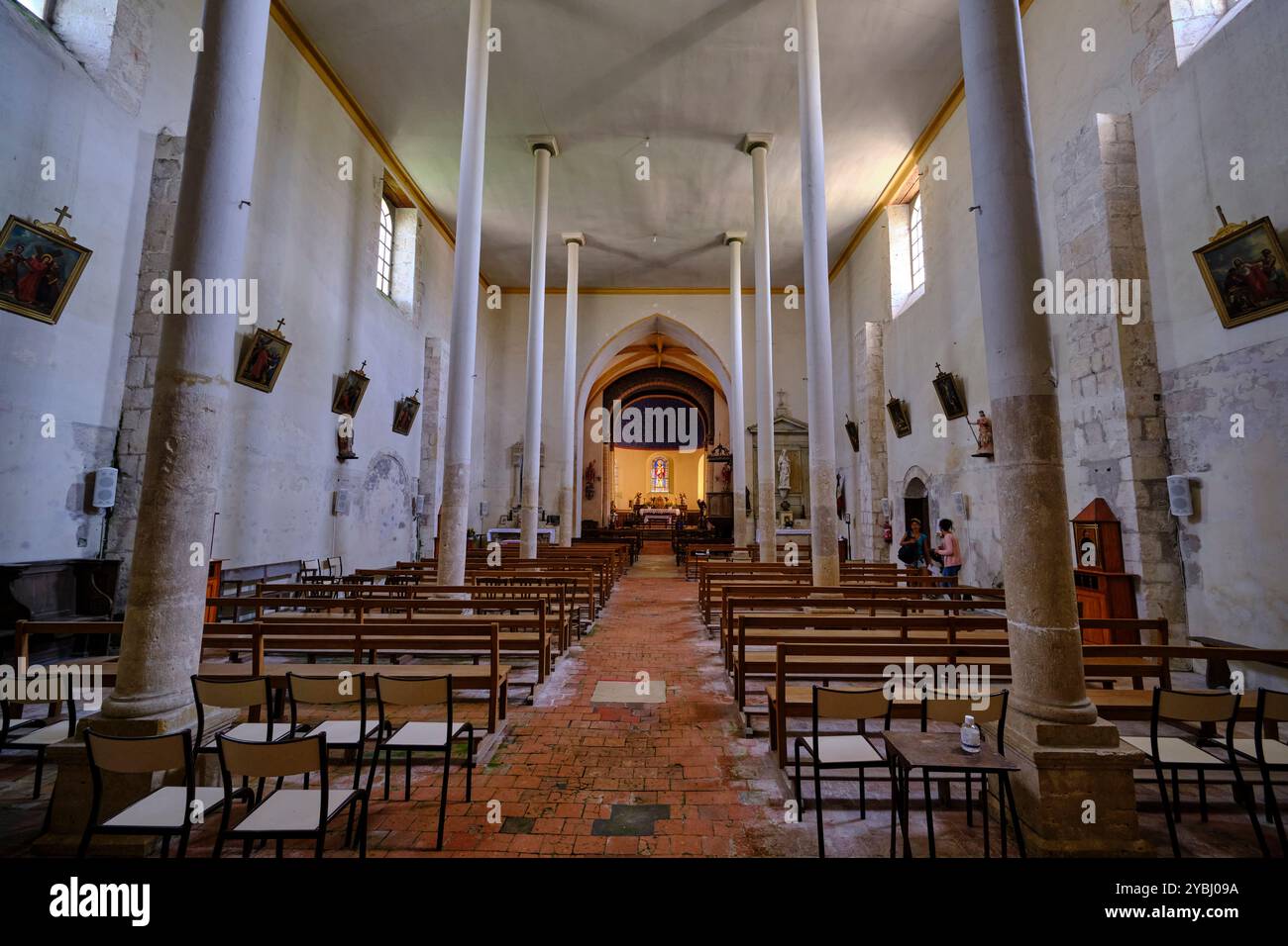 Frankreich, Cher (18), Léré, Kirche Saint-Etienne, Flusstourismus am Seitenkanal der Loire Stockfoto