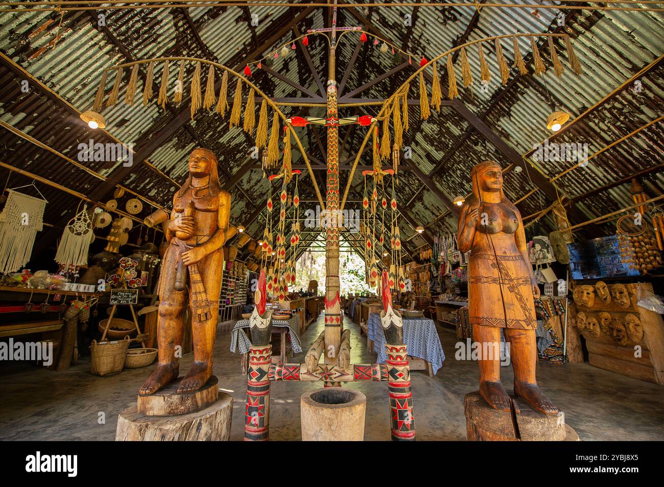 Ein Souvenirladen in Buon Ma Thuot City, Vietnam Stockfoto