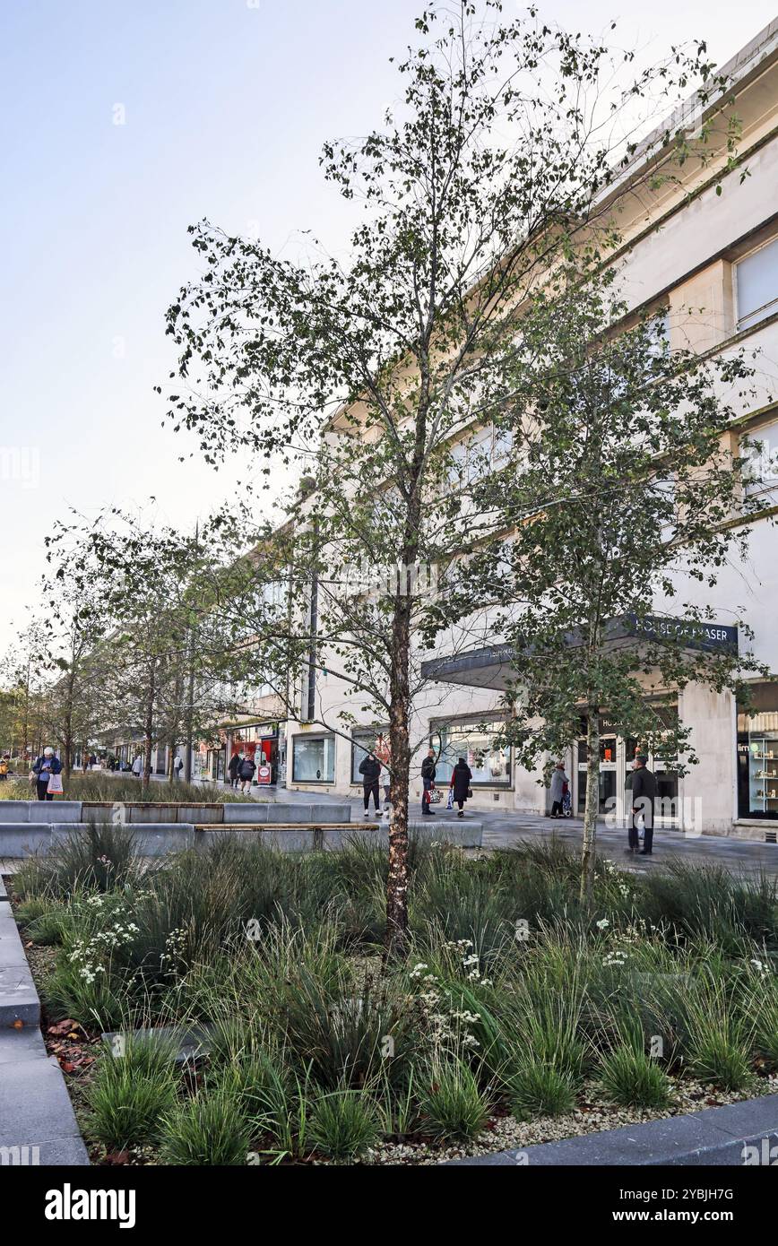 New George Street, Plymouth. Vor dem Haus von Fraser gesehen wurden die Verbesserungen im Oktober 2024 fast abgeschlossen. Das Upgrade, das ein Stockfoto
