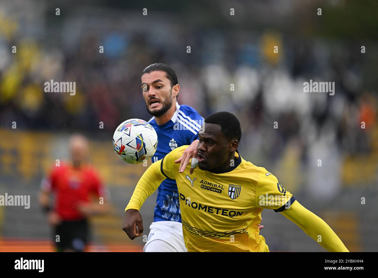 Como, Italien. Oktober 2024. Ange-Yoan Bonny von Partma Calcio 1913 während des italienischen Fußballspiels der Serie A zwischen Calcio Como und Parma Calcio 1913 am 19. Oktober 2024 im Giuseppe Senigallia Stadion in Como, Italien Credit: Tiziano Ballabio/Alamy Live News Stockfoto