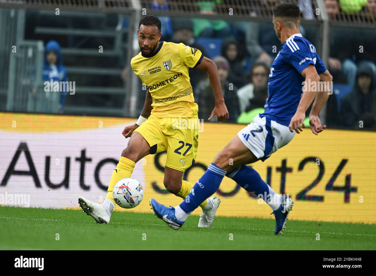 Como, Italien. Oktober 2024. Junio Hernani Azevedo von Partma Calcio 1913 während des italienischen Fußballspiels der Serie A zwischen Calcio Como und Parma Calcio 1913 am 19. Oktober 2024 im Giuseppe Senigallia Stadion in Como, Italien Credit: Tiziano Ballabio/Alamy Live News Stockfoto