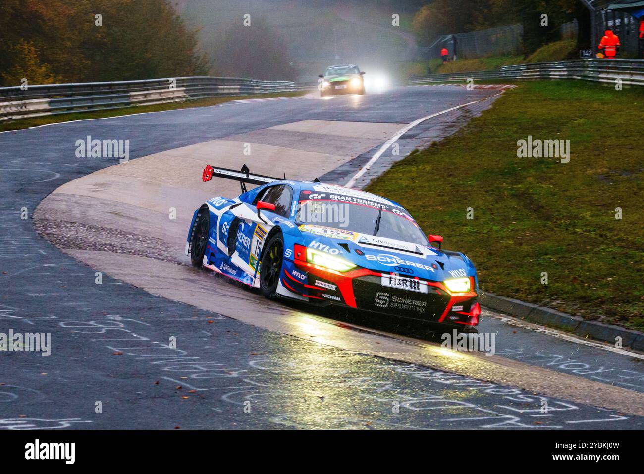 Nürburgring, Deutschland. Oktober 2024. 19/2024 Nürburgring Endurance Series (NLS) Rennen 5, Nürburgring, Deutschland, Bild: #15 Scherer Sport PHX, Frank Stippler und Nico Bastian im Audi R8 LMS GT3 evo 2 Credit: Robin Huth/Alamy Live News Stockfoto