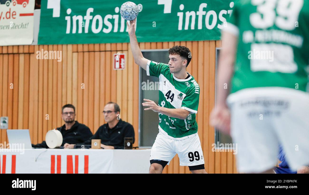 Würzburg, Deutschland. Oktober 2024. Im Bild: Neuzugang Oliver Nielsen (Woelfe Würzburg, 44) 19.10.2024, Woelfe Würzburg vs. SV Salamander Kornwestheim, 3. Liga Maenner, 8. Spieltag, Deutschland, Würzburg, tectake Arena, Credit: dpa/Alamy Live News Stockfoto