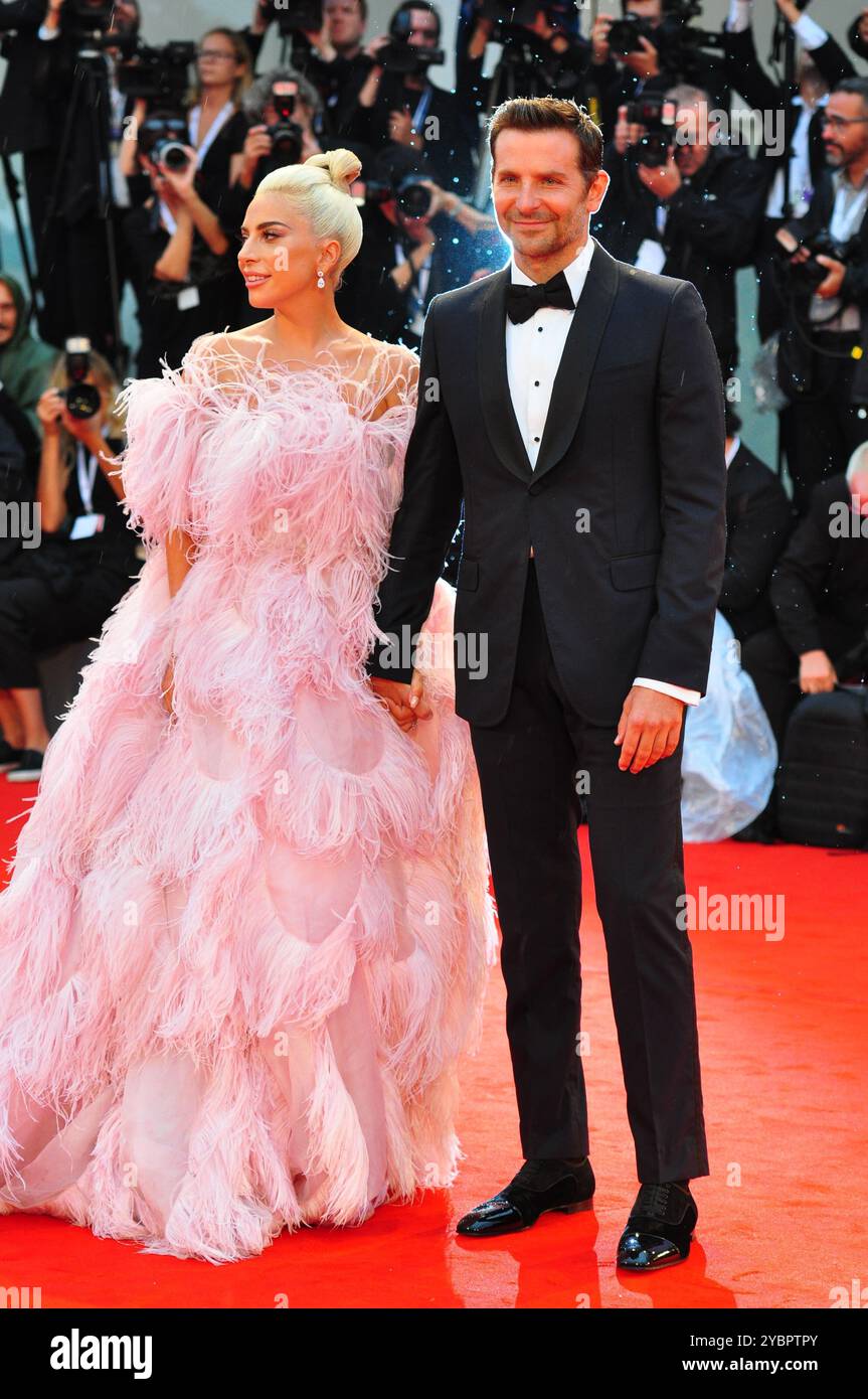 Lady Gaga Bradly Cooper Red Teppich 'A Star is Born' Venedig Filmfestival Stockfoto Lady Gaga Bradly Cooper Red Teppich 'A Star is Born' Venedig Filmfestival Stockfoto