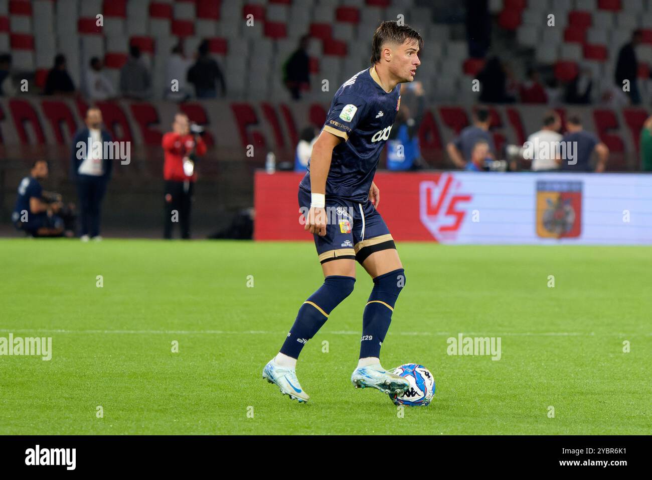 Mattia Compagnon von US Catanzaro 1929 während des Spiels SSC Bari vs US Catanzaro, italienischer Fußball Serie B in Bari, Italien, 18. Oktober 2024 Stockfoto