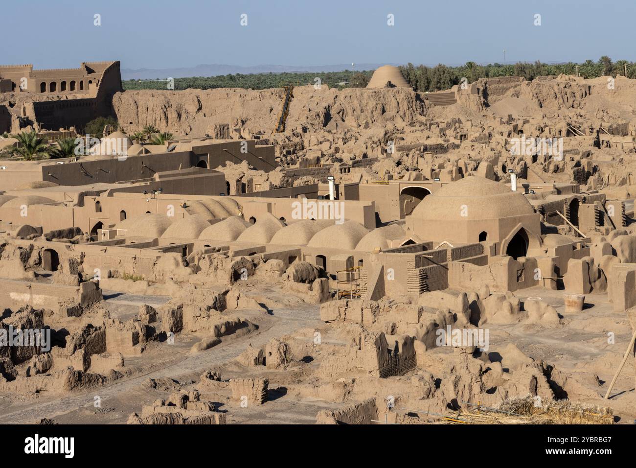 BAM Iran 21. September 2024: Die Zitadelle BAM in der Stadt BAM in der Provinz Kerman, Iran, ist das größte adobe-Gebäude der Welt und gehört zum UNESCO-Weltkulturerbe Stockfoto