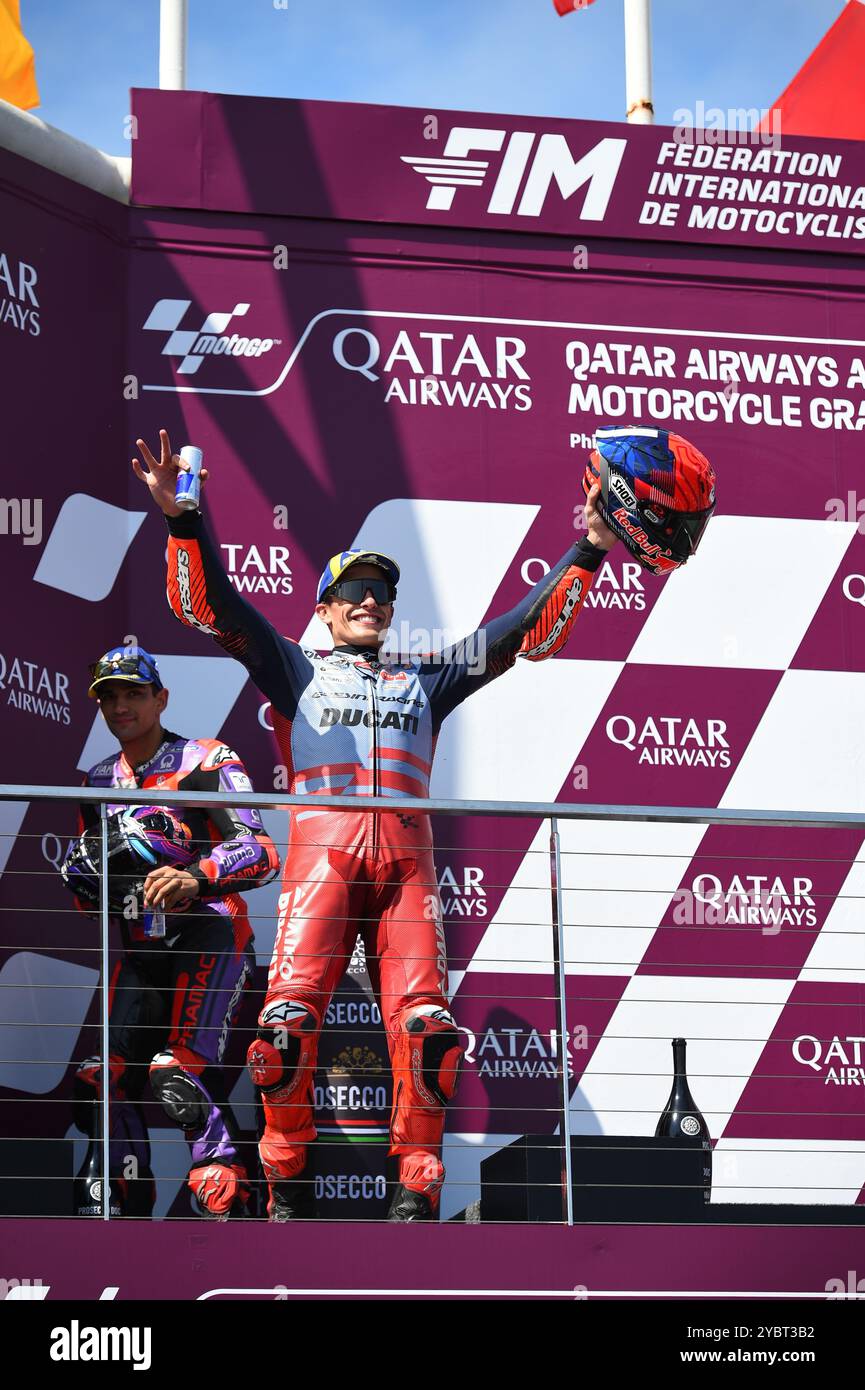 MELBOURNE, AUSTRALIEN. Oktober 2024. Im Bild: Marc Márquez, Nummer 93 Spaniens, reitet für Gresini Racing während der MotoGP-Podestfeier beim Qatar Airways Australian Motorcycle Grand Prix 2024 auf dem Phillip Island Circuit. Quelle: Karl Phillipson/Alamy Live News Stockfoto