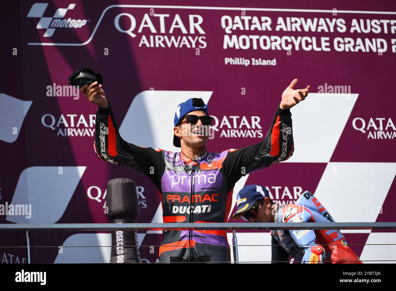 MELBOURNE, AUSTRALIEN. Oktober 2024. Im Bild: Jorge Martín, Nummer 89 Spaniens, fährt für Prima Pramac Racing während der MotoGP-Podiumspalast beim Qatar Airways Australian Motorcycle Grand Prix 2024 auf dem Phillip Island Circuit. Quelle: Karl Phillipson/Alamy Live News Stockfoto