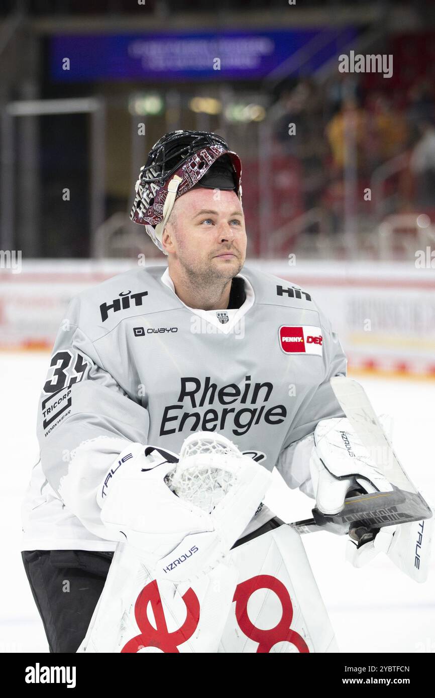 PSD Bank Dome, Düsseldorf, Nordrhein-Westfalen, Julius Hudacek (Koelner Haie, #35), PENNY DEL, Duesseldorfer EG-Koelner Haie am 18.10/2024 Stockfoto
