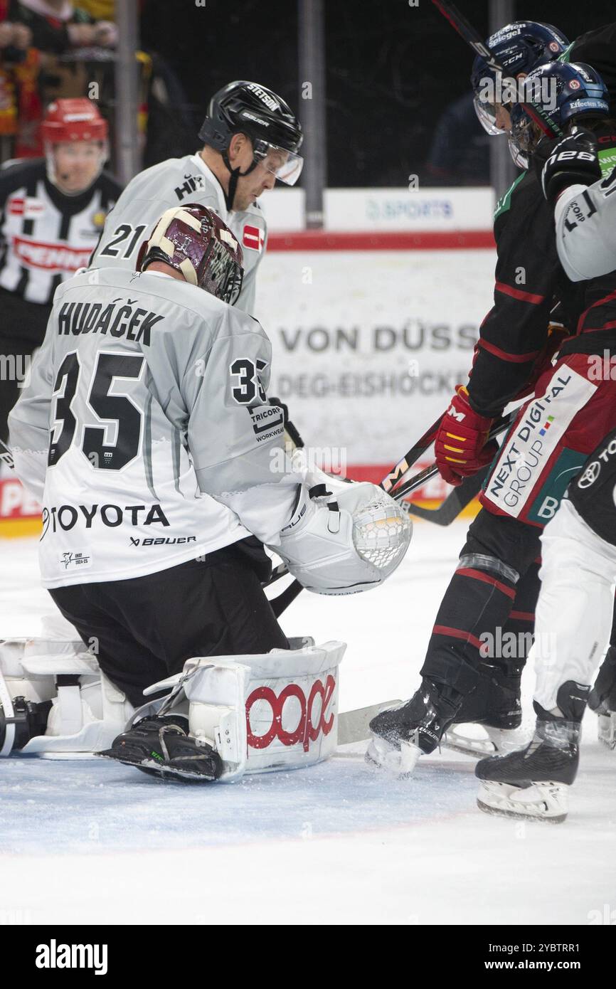 PSD Bank Dome, Düsseldorf, Nordrhein-Westfalen, Julius Hudacek (Koelner Haie, #35), PENNY DEL, Duesseldorfer EG-Koelner Haie am 18.10/2024 Stockfoto