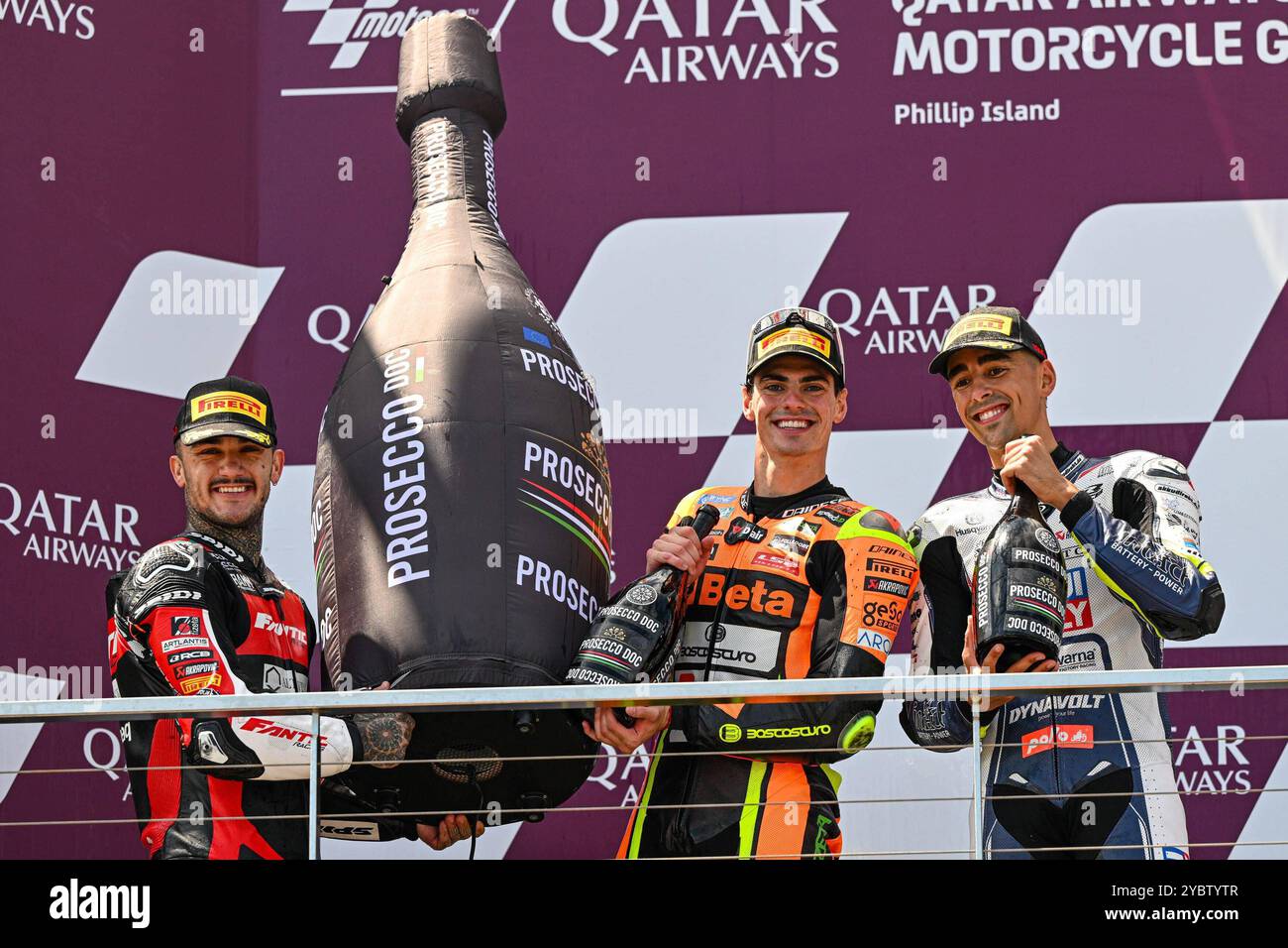 Rennen von Qatar Airways Grand Prix der MotoGP von Australien auf dem Phillip Island Circuit. Australien 20. Oktober 2024 im Bild: Moto2™ Fermin Aldeguer, Aron Canet und Senna Agius Carreras del Gran Premio Qatar Airways de MotoGP de Australia en el circuito de Phillip Island. 20 de Octubre de 2024 POOL/MotoGP.com/Cordon Pressebilder sind nur für redaktionelle Zwecke bestimmt. Obligatorischer Vermerk: © MotoGP.com Credit: CORDON PRESS/Alamy Live News Stockfoto