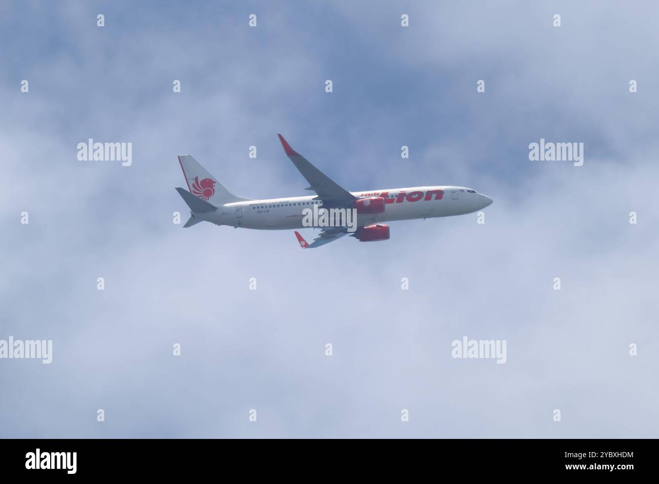 Chiangmai, Thailand - 20. Juli 2024: HS-LGI Boeing 737-800 der Thai Lionair Airline. Fahren Sie vom Flughafen Chiangmai nach Bangkok. Stockfoto