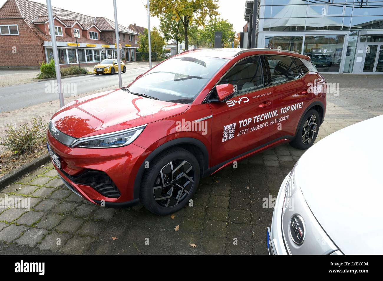 DEUTSCHLAND, Sittensen, Autohaus für chinesische Elektroautos BYD / DEUTSCHLAND, Sittensen, Autohaus für chinesische Elektroautos BYD, Made in China Stockfoto