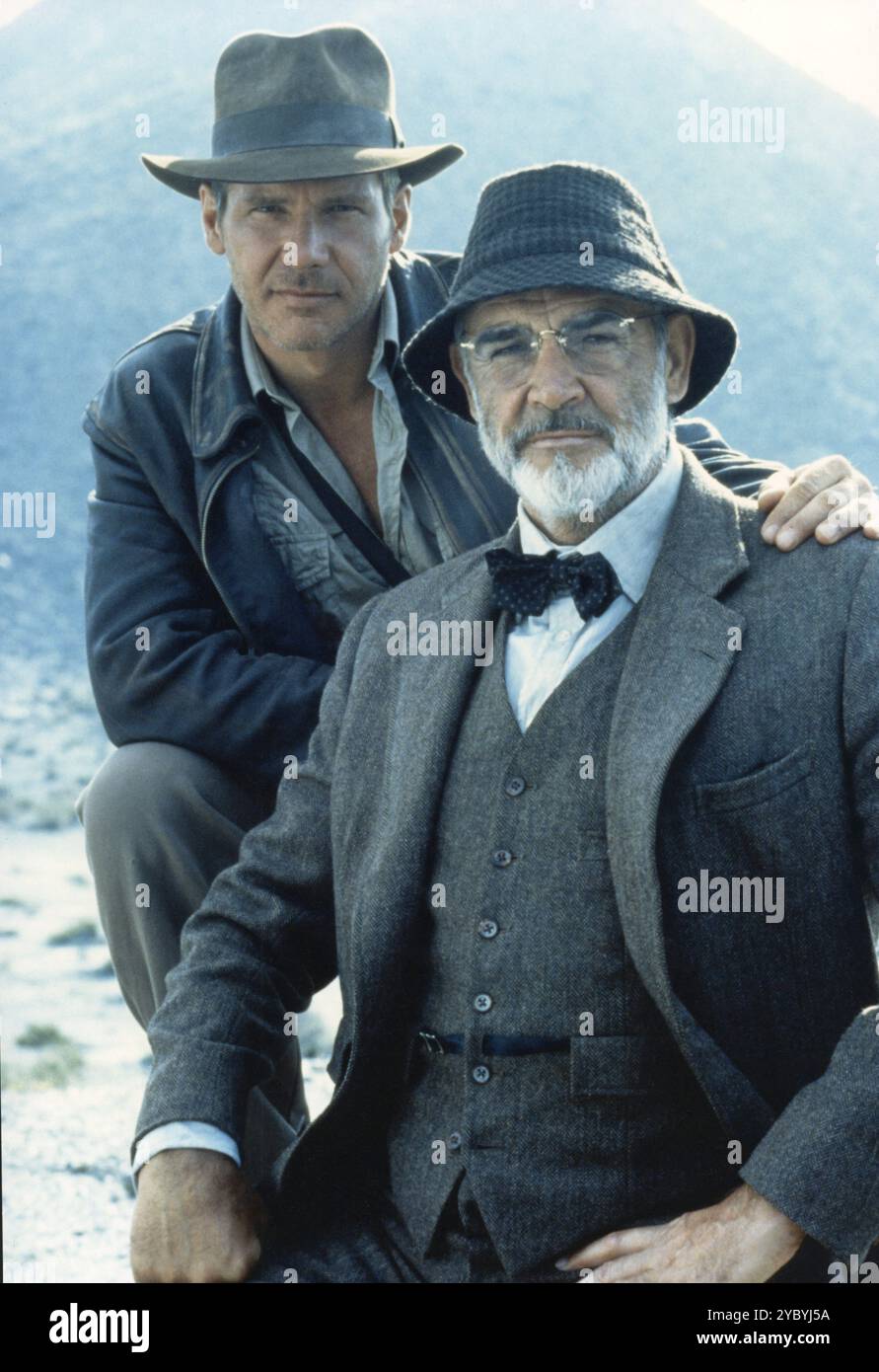 Ein Publicity-Porträt von HARRISON FORD und SEAN CONNERY in INDIANA JONES UND DEM LETZTEN KREUZZUG 1989 Regisseur STEVEN SPIELBERG Story GEORGE LUCAS und MENNO MEYJES Drehbuch JEFFREY BOAM Music JOHN WILLIAMS Lucasfilm Ltd / Paramount Pictures Stockfoto