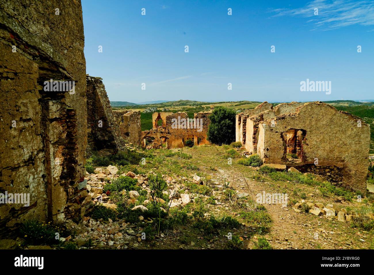 Das verlassene Bergwerk Monte Onixeddu in Gonnesa, Sulcis Iglesiente, Arbus, Provinz im Süden Sardiniens, Italien Stockfoto