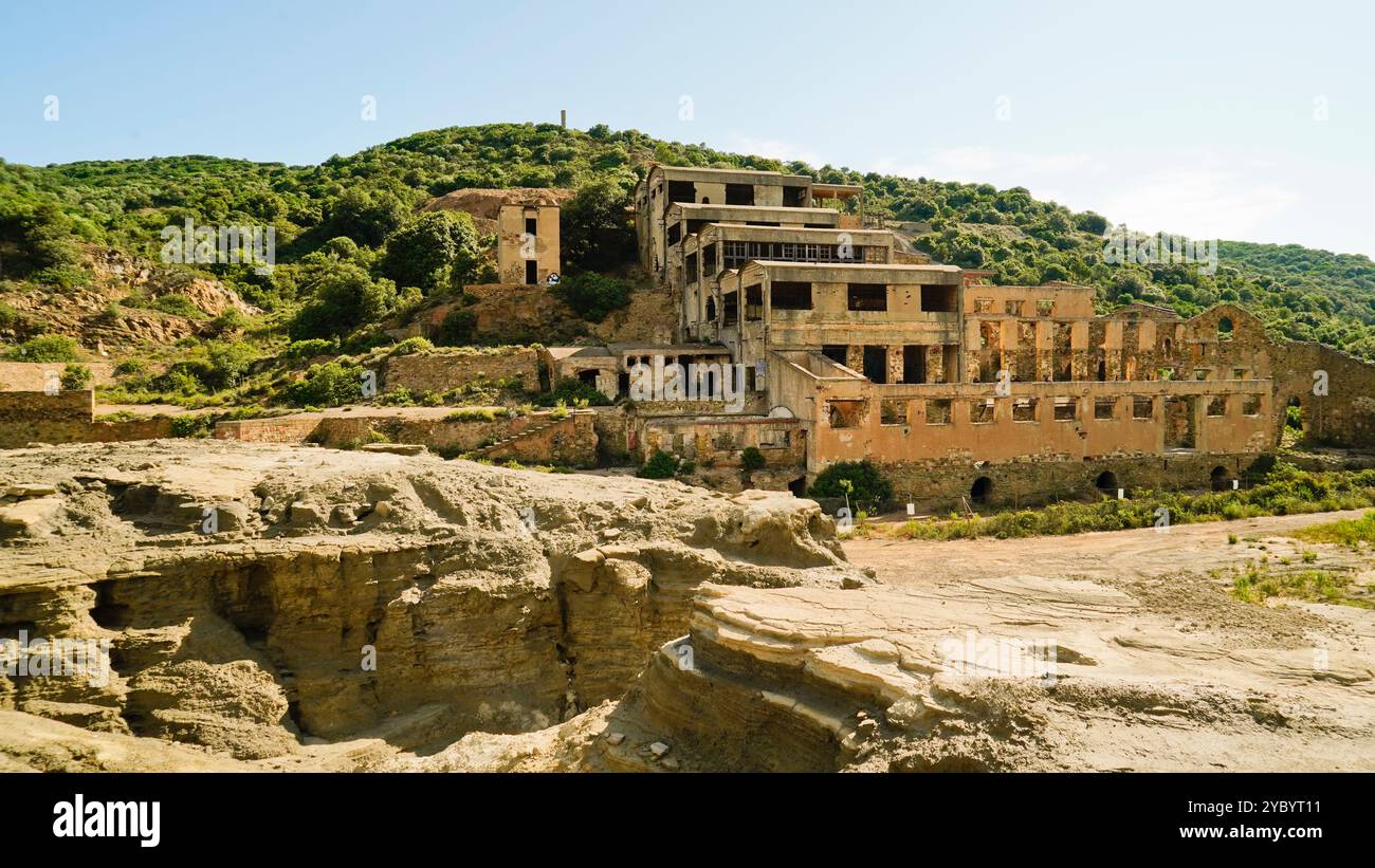 Das verlassene Bergwerk Seddas Modditzis in Gonnusa, Sulcis Iglesiense, Arbus, Provinz Südsardinien, Italien Stockfoto