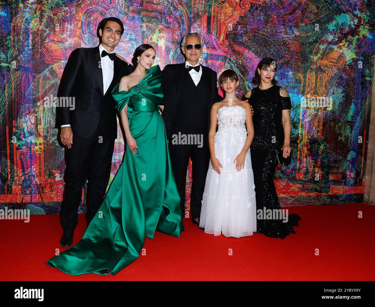 Rome Cinema Fest 2024. Rom Film Fest. Film mit rotem Teppich: Andrea Bocelli 30: Die Feier. Abgebildet: Matteo Bocelli, Sofia Carson, Andrea Bocelli, Virginia Bocelli, Amos Bocelli, Elisa Toffoli Stockfoto
