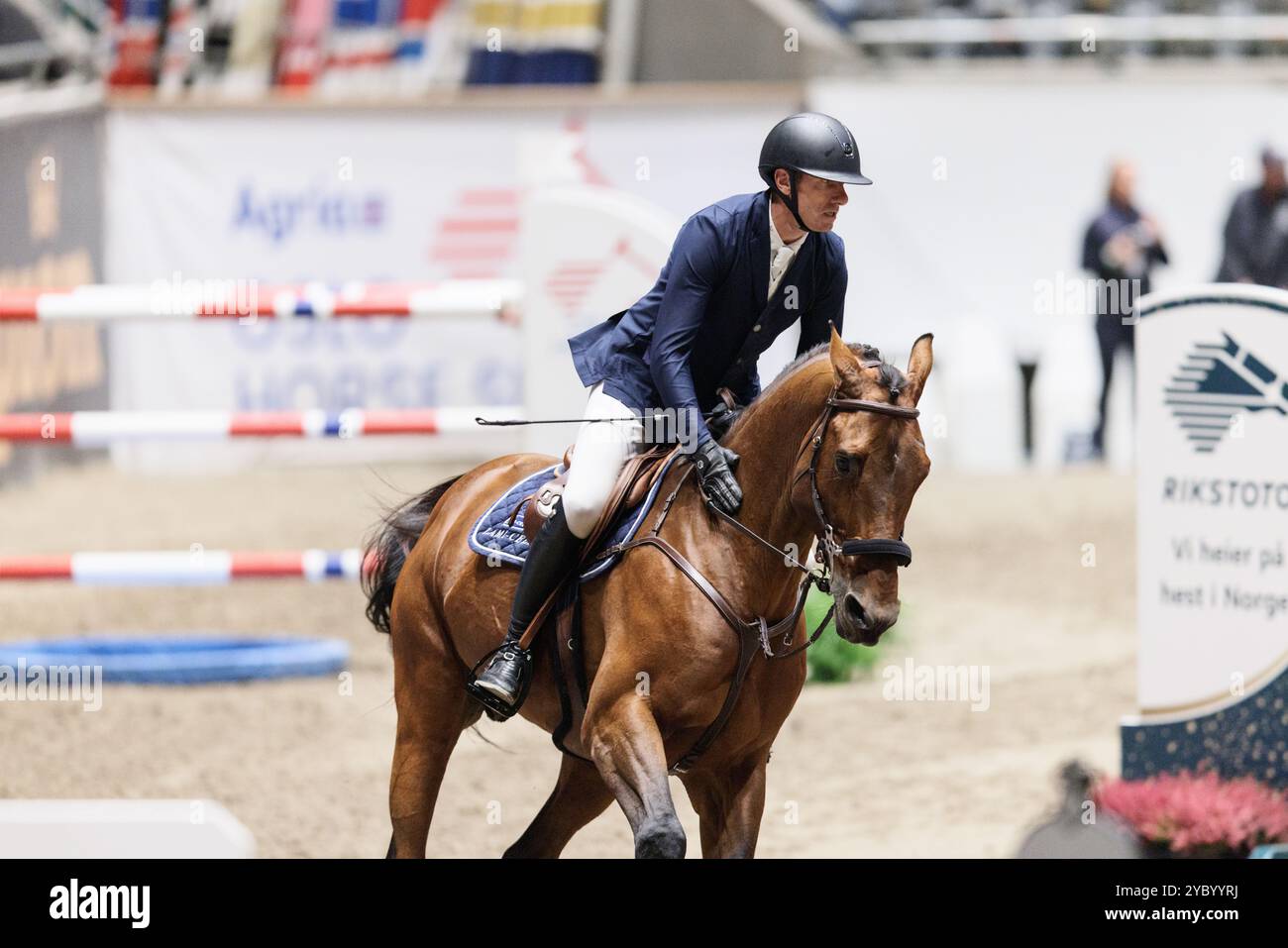 Bærum 20241020. Gregory Wathelet aus Belgien und das Pferd Bond Jamesbond de Hay erreichten den 1. Platz in der Longines FEI-Springweltcup-Runde in der Klasse CSI5*-W während der Oslo Horse Show in der Unity Arena in Fornebu am Sonntag. Foto: Jonas war Henriksen / NTB Stockfoto